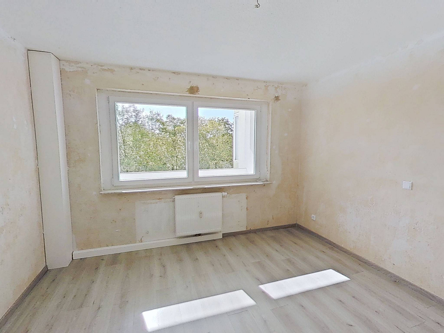 SELBST RENOVIEREN UND SPAREN: Große 4-Zimmer-Wohnung mit BALKON und viel Lichteinfall – 48159 Münster(Kinderhaus) – Vorschaubild 8
