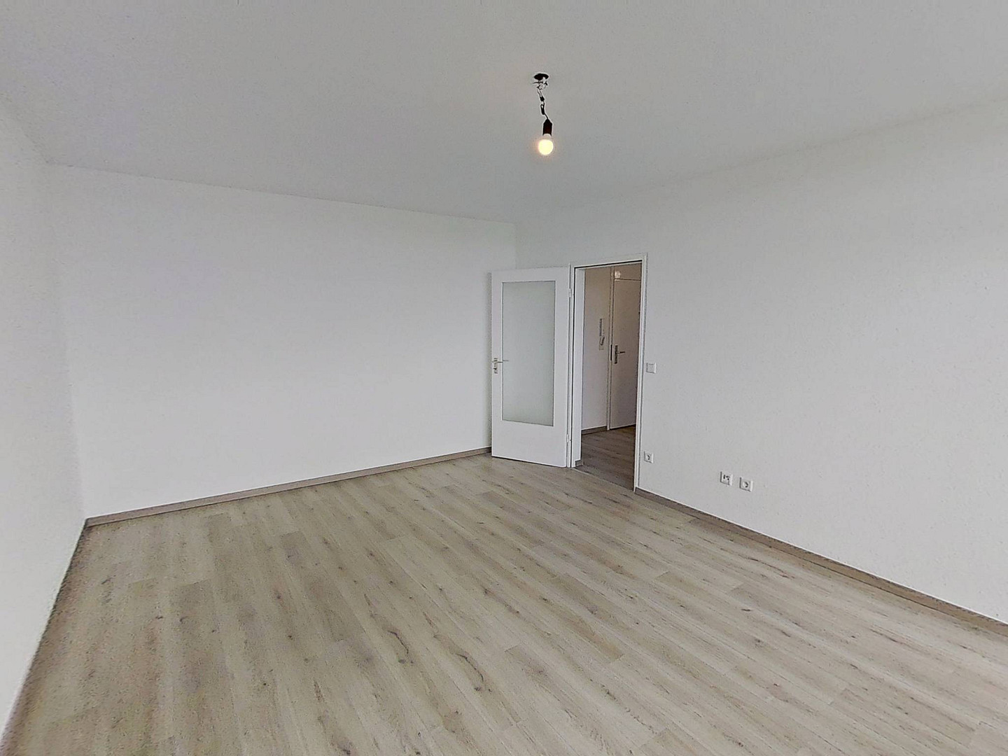 Hübsche 2-Zimmer-Wohnung mit modernem Wannenbad, großem BALKON  & tollem Ausblick – 48159 Münster(Kinderhaus) – Vorschaubild 3
