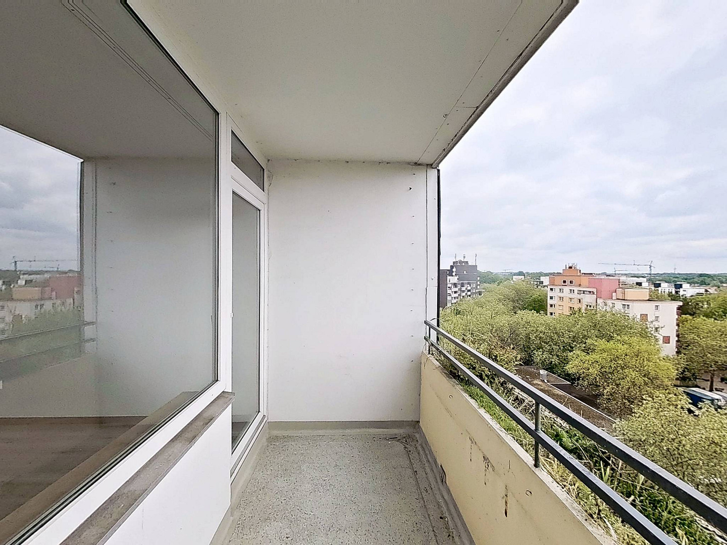 Hübsche 2-Zimmer-Wohnung mit modernem Wannenbad, großem BALKON  & tollem Ausblick – 48159 Münster(Kinderhaus) – Vorschaubild 2