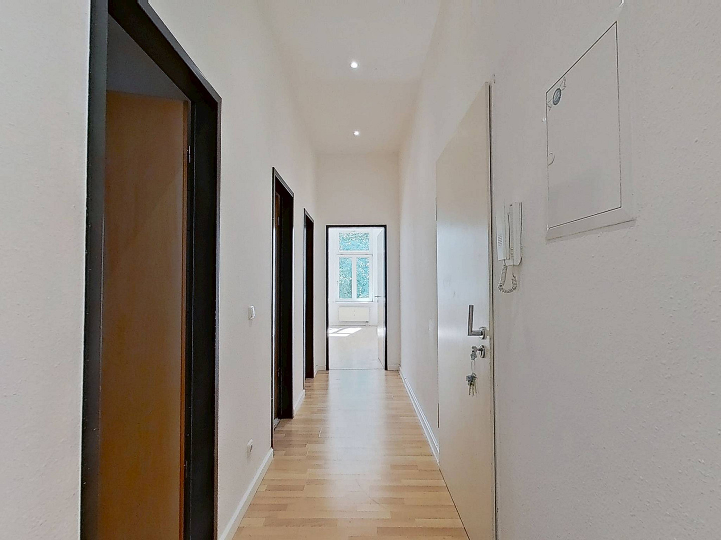 Warm einpacken, kalt sparen - Wir schenken Ihnen zum Herbstanfang eine Kaltmiete: Charmante 4-Zimmer-Altbauwohnung mit Aufzug – 39104 Magdeburg(Altstadt) – Vorschaubild 14
