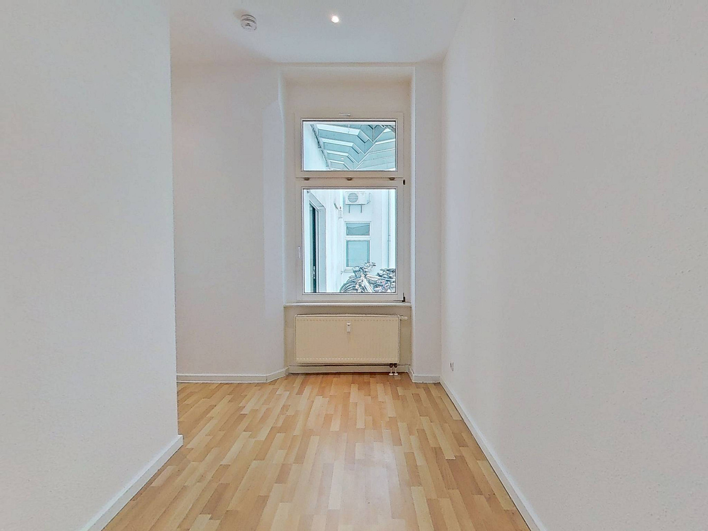 Warm einpacken, kalt sparen - Wir schenken Ihnen zum Herbstanfang eine Kaltmiete: Charmante 4-Zimmer-Altbauwohnung mit Aufzug – 39104 Magdeburg(Altstadt) – Vorschaubild 13