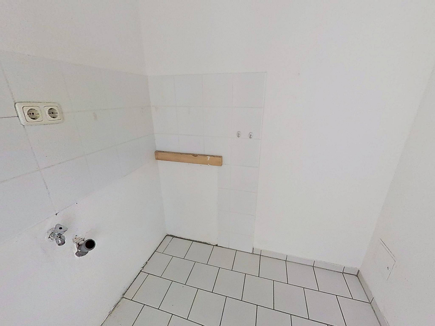 Warm einpacken, kalt sparen - Wir schenken Ihnen zum Herbstanfang eine Kaltmiete: Charmante 4-Zimmer-Altbauwohnung mit Aufzug – 39104 Magdeburg(Altstadt) – Vorschaubild 16