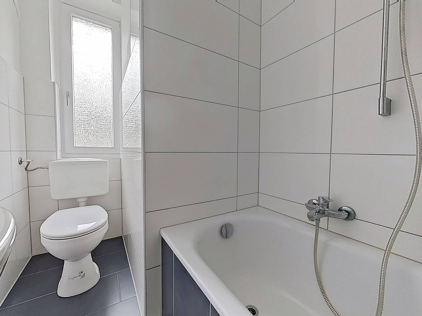 Helle 2-Zimmer-Wohnung mit großer Wohnküche – 33607 Bielefeld – Vorschaubild 7