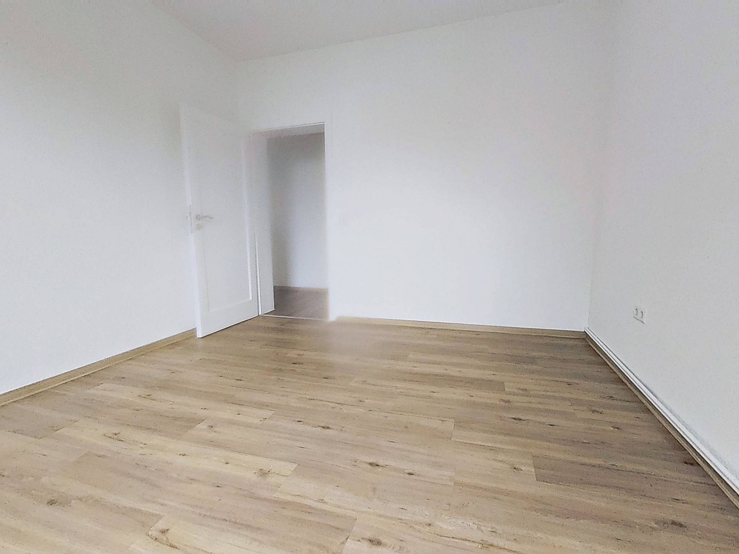 Helle 2-Zimmer-Wohnung mit großer Wohnküche – 33607 Bielefeld – Vorschaubild 2