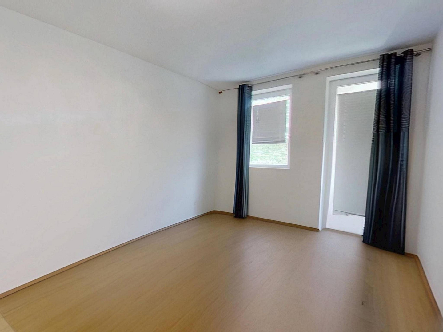 ** Helle 2 Zimmer-Wohnung mit BALKON in Hellerhof ** – 40595 Düsseldorf(Hellerhof) – Vorschaubild 4