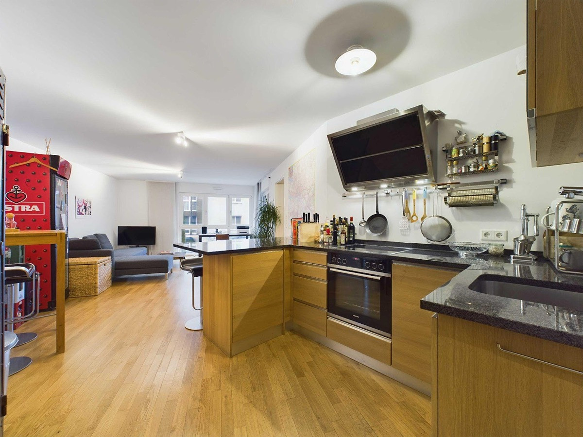 Premium Wohnen in Wandsbek: Helle Neubauwohnung mit Loggia und Team 7 Massivholzküche und Tiefgarage – 22047 Hamburg-Wandsbek(Wandsbek) – Vorschaubild 2