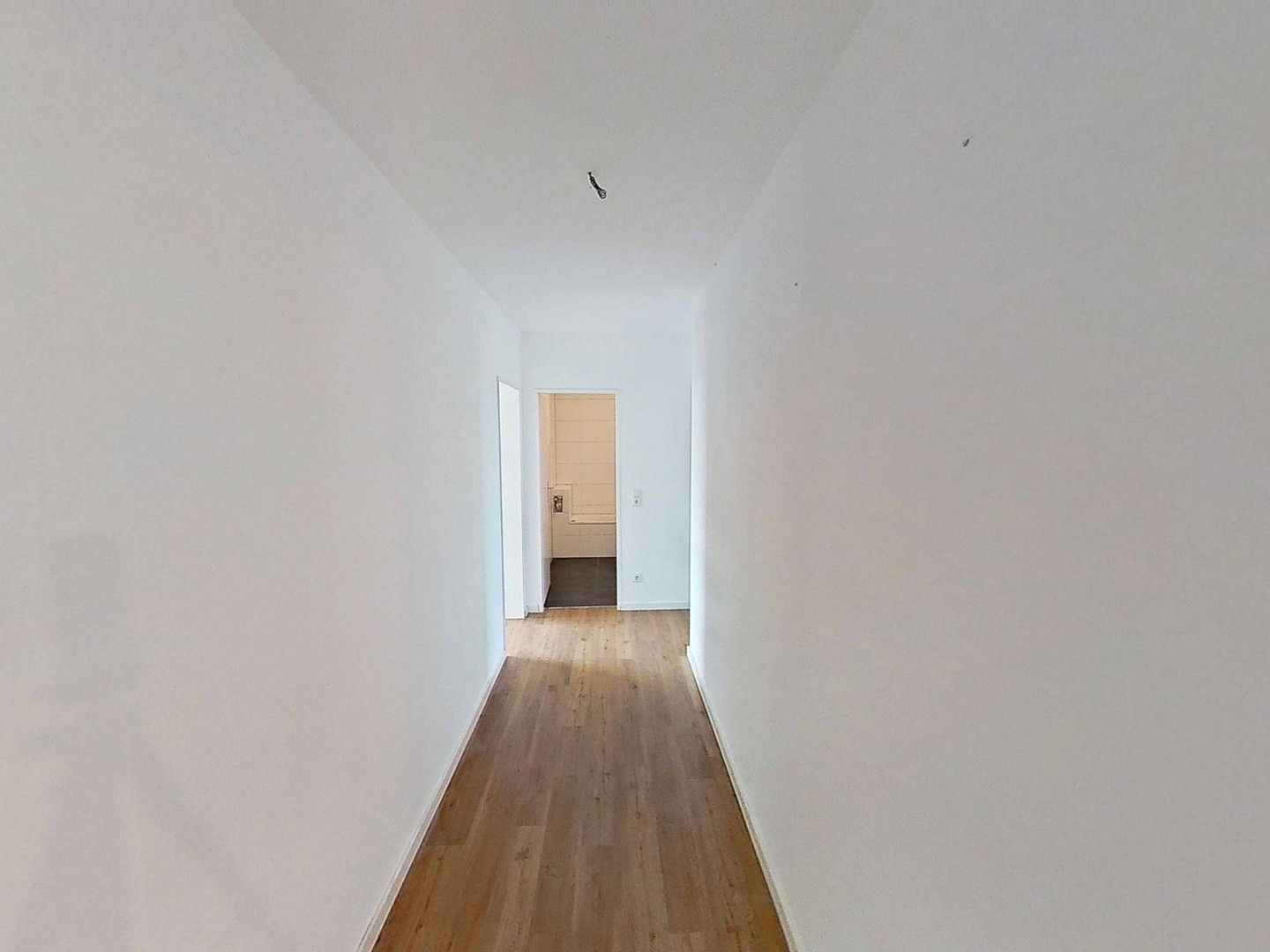 Moderne 3-Zimmer-Wohnung mit BALKON und toller Aussicht in Lübeck-St. Jürgen – 23562 Lübeck(Hüxtertor/Mühlentor/Gärtnergasse) – Vorschaubild 12