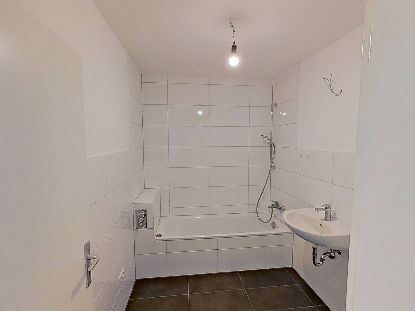 Moderne 3-Zimmer-Wohnung mit BALKON und toller Aussicht in Lübeck-St. Jürgen – 23562 Lübeck(Hüxtertor/Mühlentor/Gärtnergasse) – Vorschaubild 9