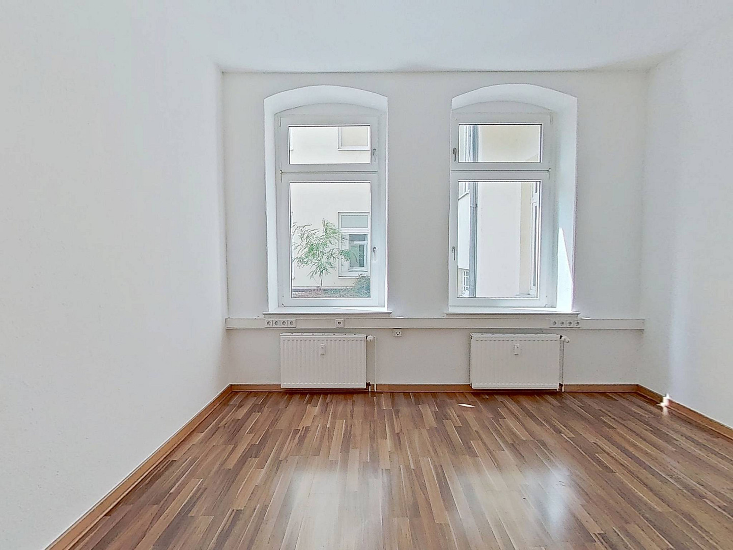 Herbstzauber fürs neue Zuhause - Einziehen, einkuscheln, Kaltmiete sparen: Weitläufige 4-Zimmer-Wohnung mit sonnigem BALKON – 39104 Magdeburg(Altstadt) – Vorschaubild 7