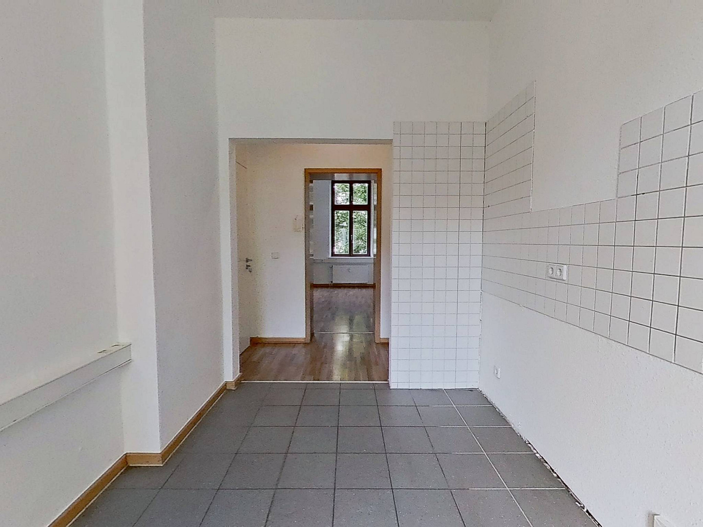 Herbstzauber fürs neue Zuhause - Einziehen, einkuscheln, Kaltmiete sparen: Weitläufige 4-Zimmer-Wohnung mit sonnigem BALKON – 39104 Magdeburg(Altstadt) – Vorschaubild 9
