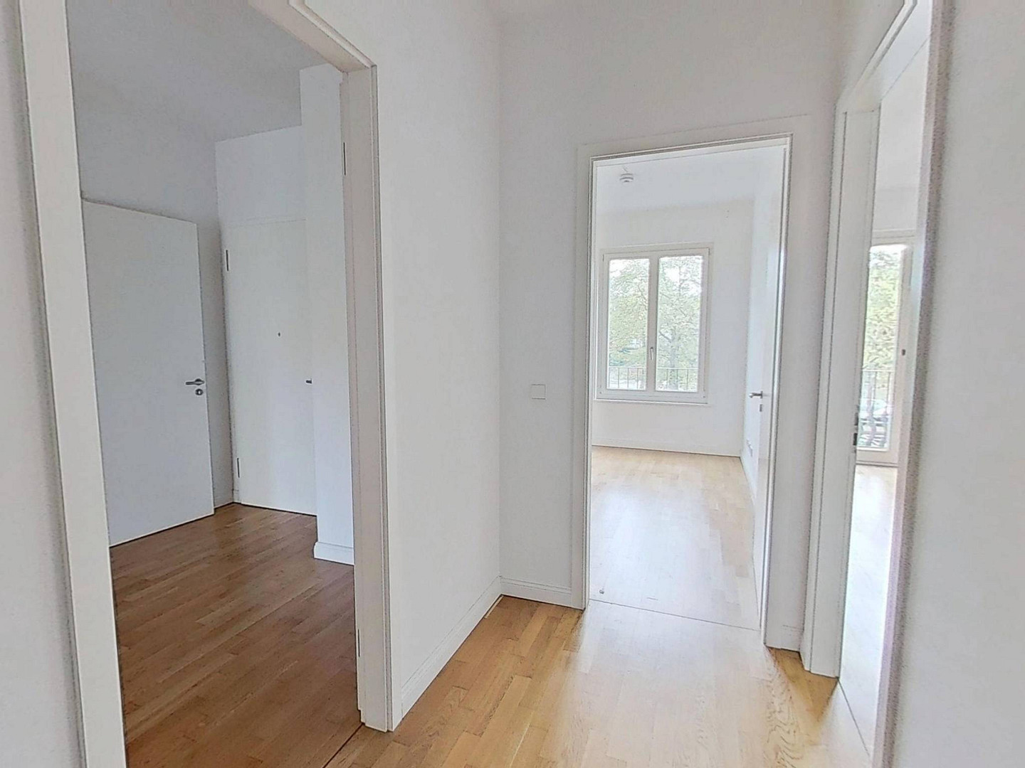 Elegantes Wohnen in Düsseldorf: Großzügige 3-Zimmer-Wohnung mit Balkon, Concierge-Service uvm. – 40549 Düsseldorf(Heerdt) – Vorschaubild 15