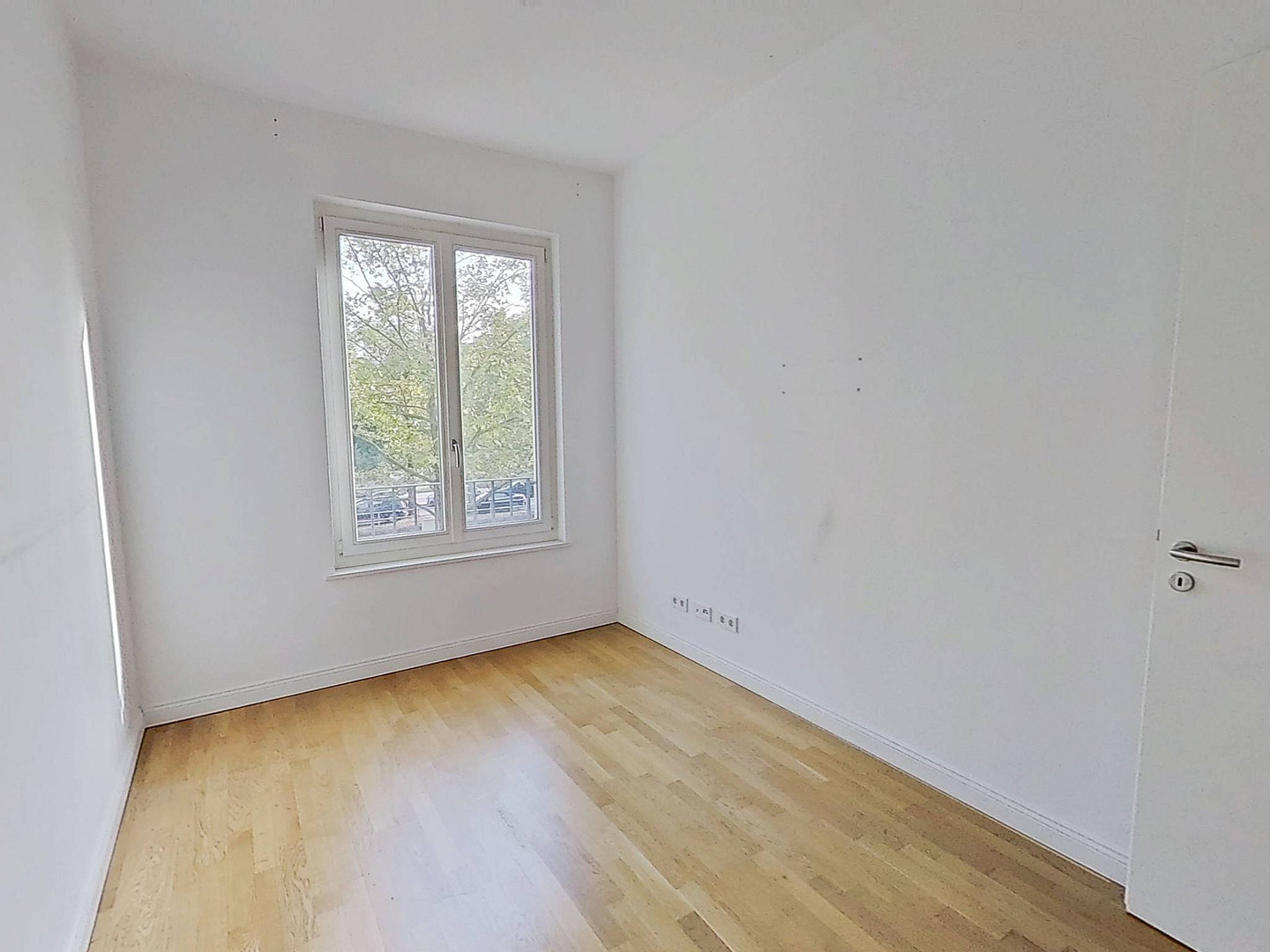 Elegantes Wohnen in Düsseldorf: Großzügige 3-Zimmer-Wohnung mit Balkon, Concierge-Service uvm. – 40549 Düsseldorf(Heerdt) – Vorschaubild 6