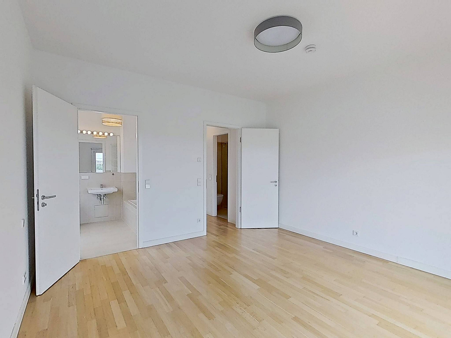 Exklusiver 2-Zimmer-Neubau mit 2 BALKONEN, EBK, Concierge-Service uvm. in den begehrten Heinrich-Heine-Gärten – 40549 Düsseldorf(Heerdt) – Vorschaubild 11