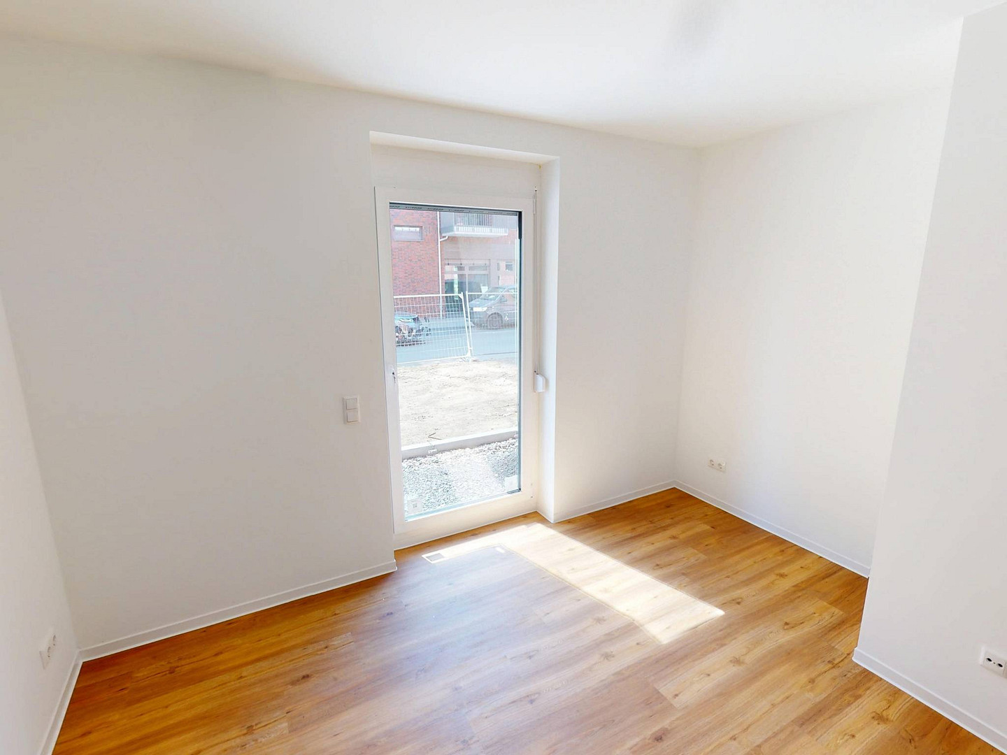 Hell und modern: Große 4-Zimmer-Wohnung mit EBK, 2 BÄDERN und BALKON im Neubauquartier FIELD 4 – 68167 Mannheim – Vorschaubild 9