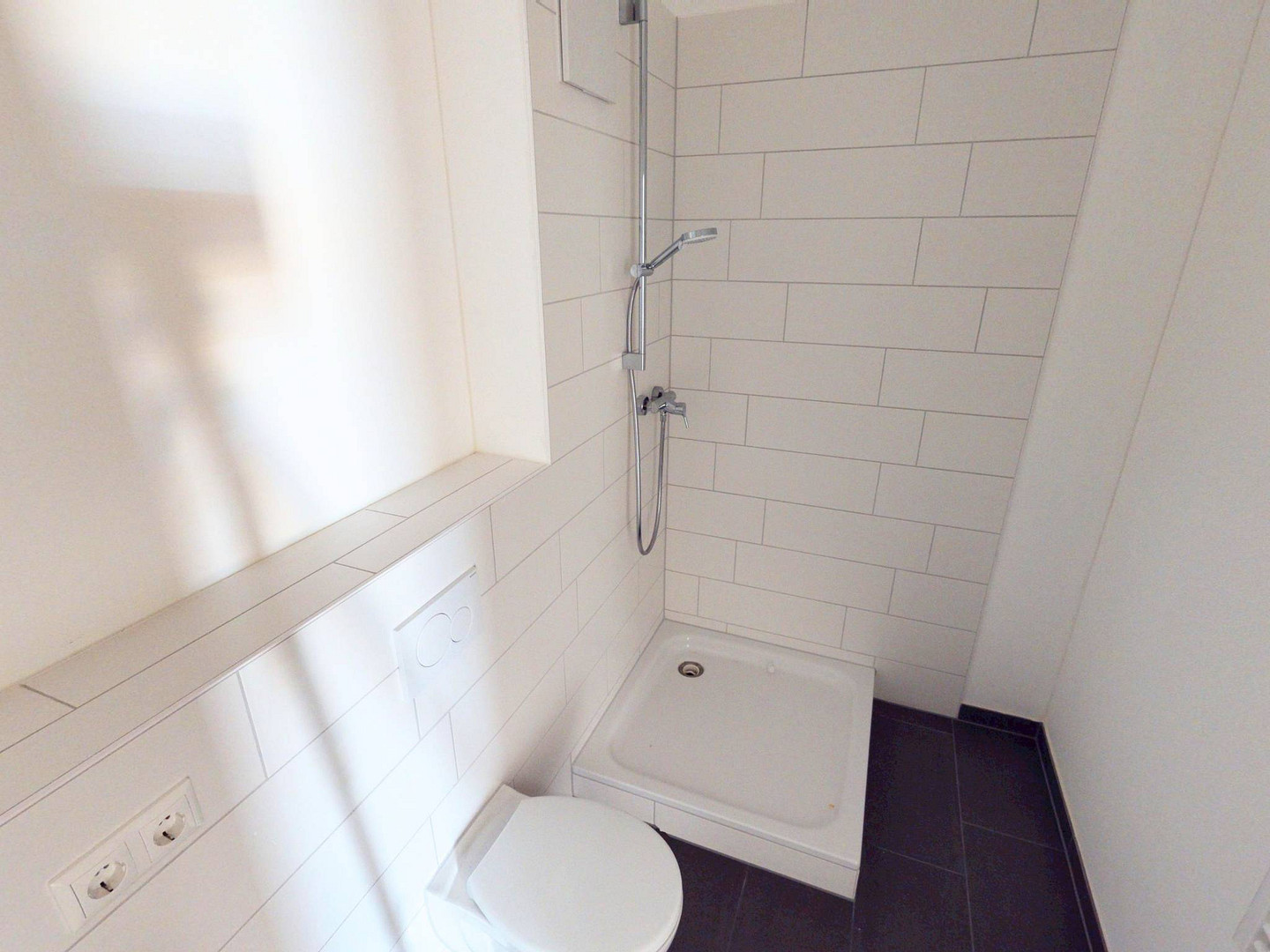 Hell und modern: Große 4-Zimmer-Wohnung mit EBK, 2 BÄDERN und BALKON im Neubauquartier FIELD 4 – 68167 Mannheim – Vorschaubild 11