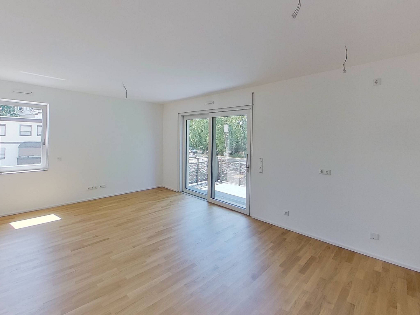 Moderne 2-Zimmer-Neubauwohnung mit Balkon und direktem Blick auf den Volksgarten – Foto 2