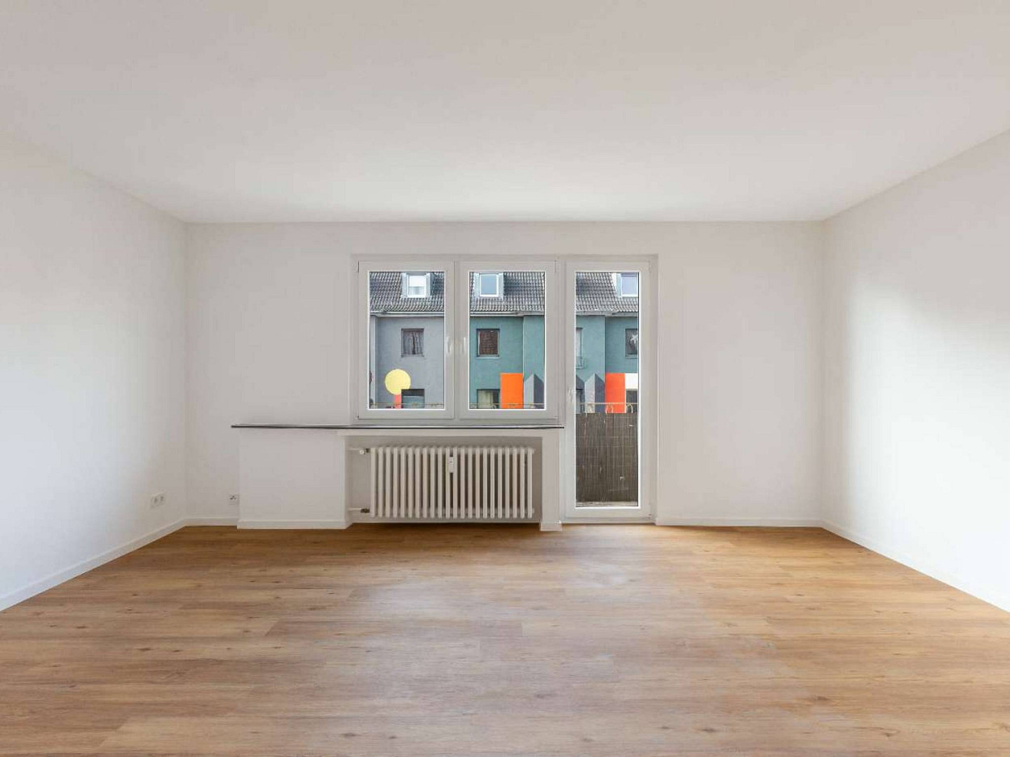Sanierte 4-Zi.-Whg. mit BALKON und EBK in der Kölner Südstadt