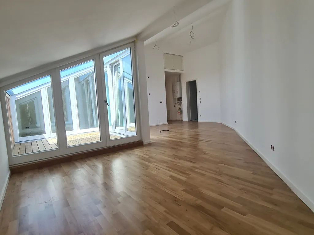 Sanierte Wohnung mit traumhaftem Blick von der Dachterrasse! – Dieffenbachstraße, 10967 Berlin(Kreuzberg) – Vorschaubild 3