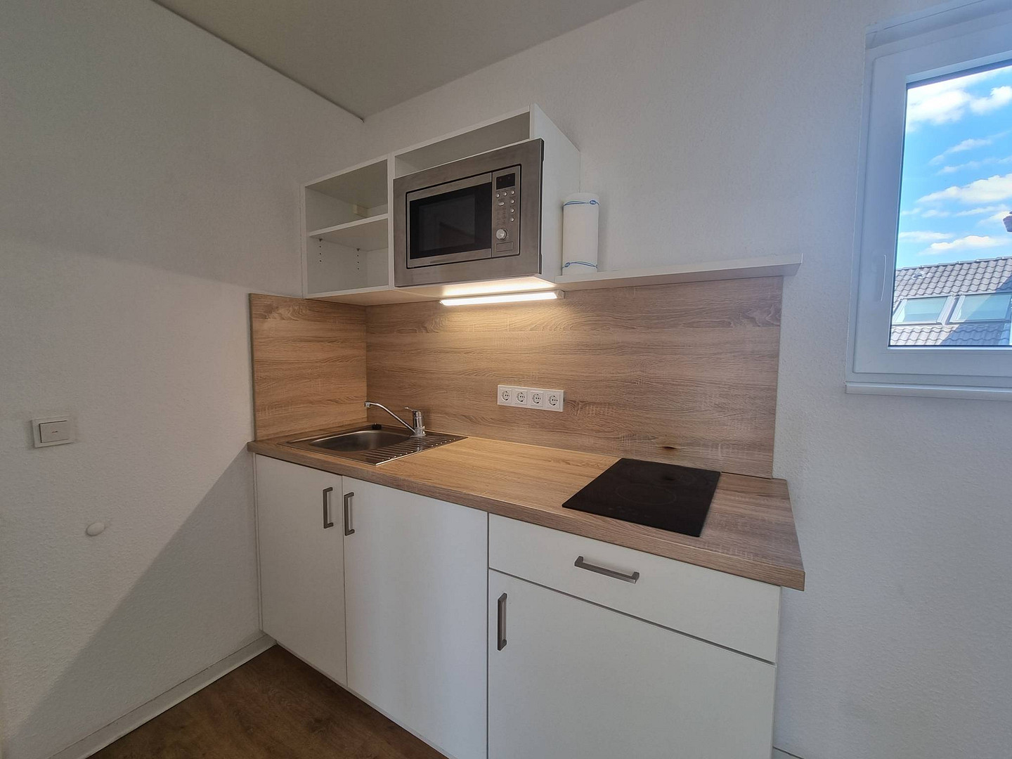 In KÖLNS SZENEVIERTEL: Großzügiges und vollmöbliertes 3-Zimmer-Apartment! – Foto 3