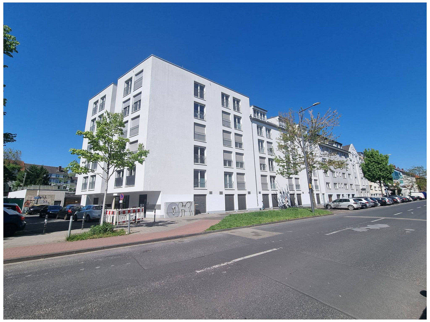 In KÖLNS SZENEVIERTEL: Großzügiges und vollmöbliertes 3-Zimmer-Apartment! – Foto 10