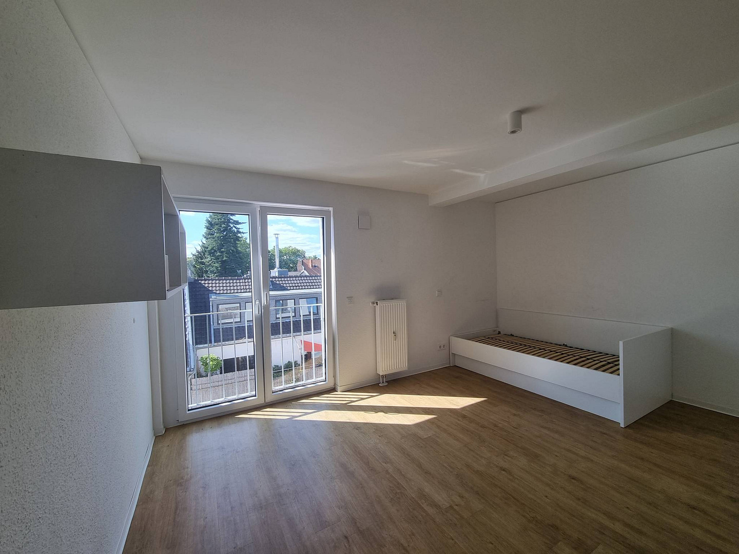In KÖLNS SZENEVIERTEL: Großzügiges und vollmöbliertes 3-Zimmer-Apartment! – Foto 7