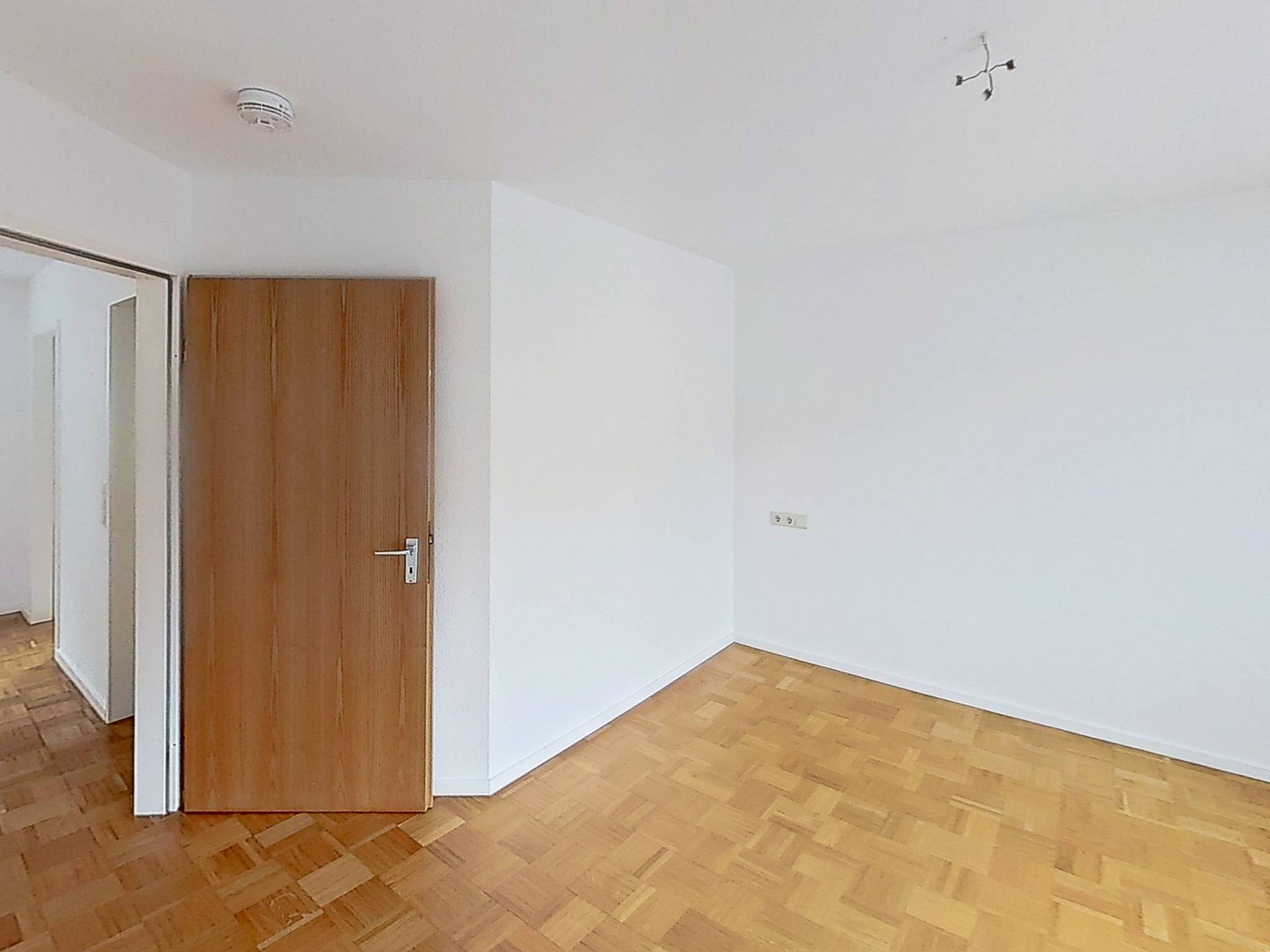 Helle 2-Zimmer-Wohnung mit EBK und Balkon in Stuttgart – Foto 8