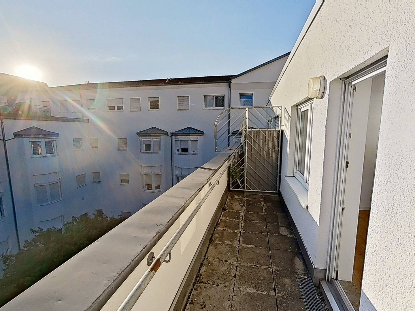 Helle 2-Zimmer-Wohnung mit EBK und Balkon in Stuttgart – Foto 13