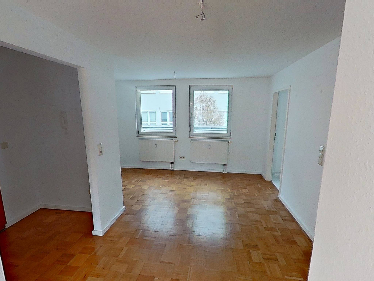 Helle 2-Zimmer-Wohnung mit EBK und Balkon in Stuttgart – Foto 4