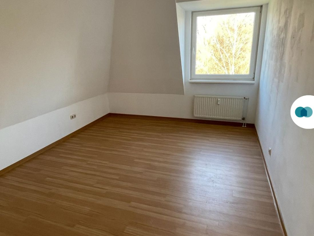 Schöne 3-Zimmer-Wohnung mit großem Balkon und Einbauküche – Foto 4