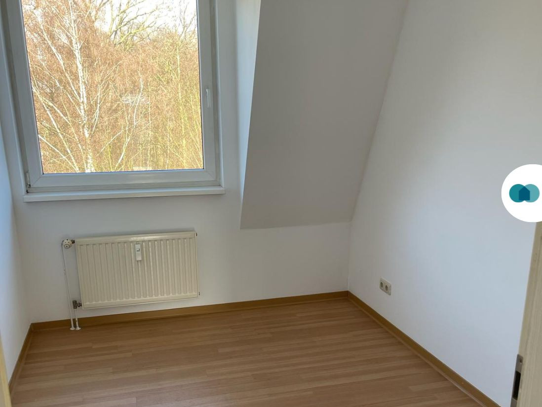 Schöne 3-Zimmer-Wohnung mit großem Balkon und Einbauküche – Foto 7