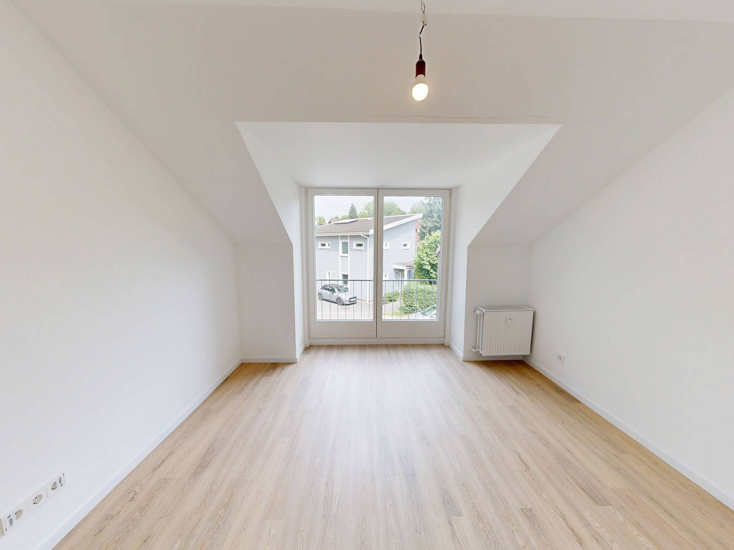 Ruhiges Wohnen in Hamburg-Rissen: 2 Zimmer mit Balkon & Einbauküche