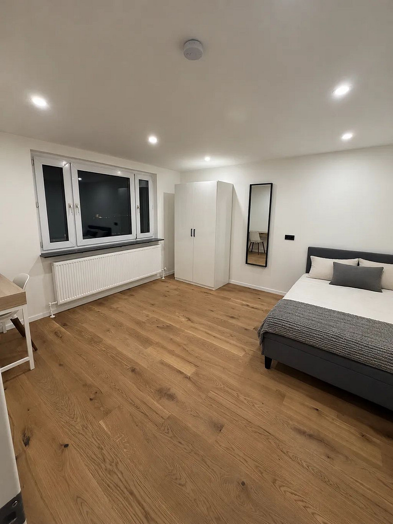 Only 3 rooms available: Furnished rooms in a newly renovated co-living ...